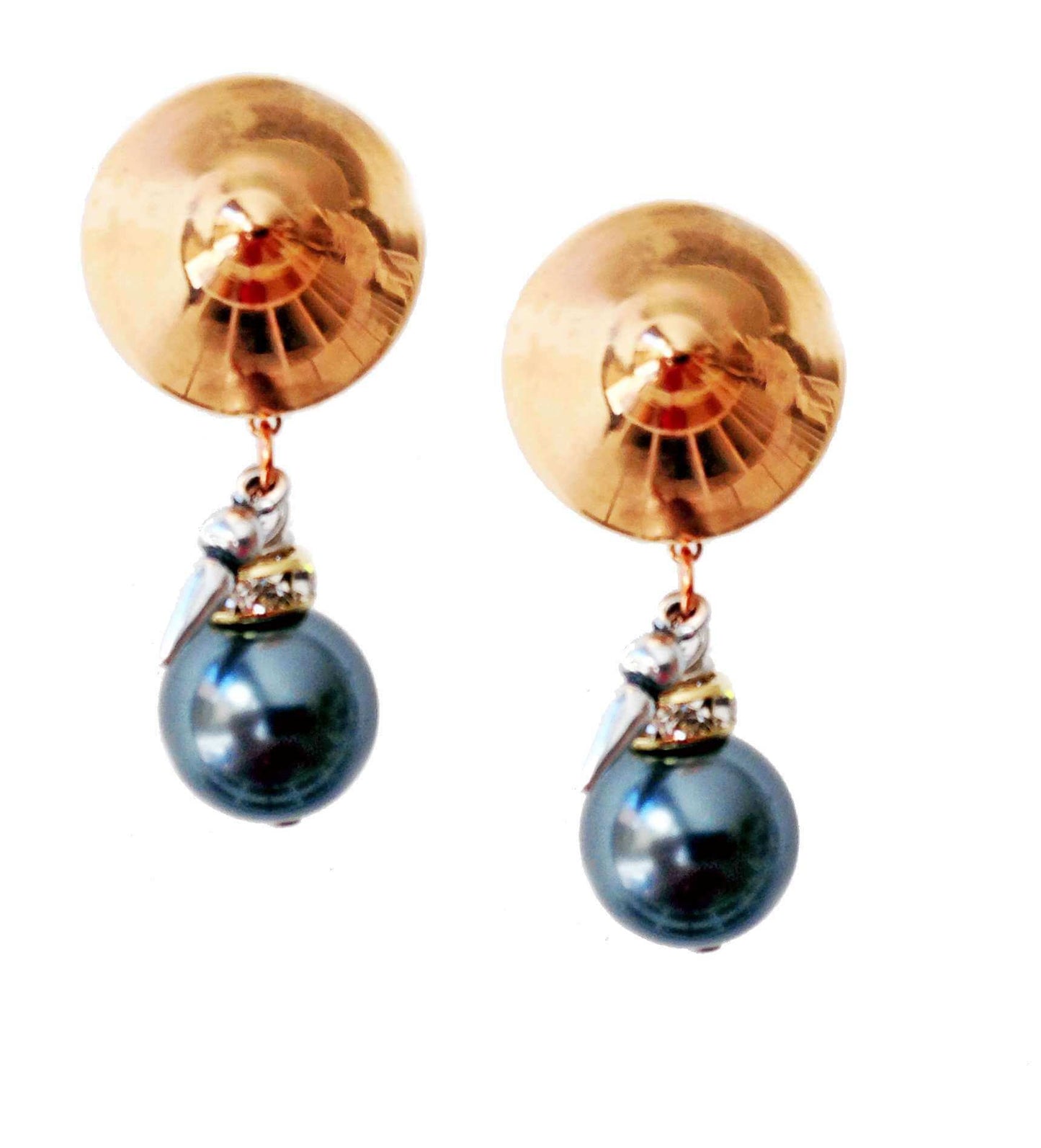 "Exquisite Boho Chic Clip-On Earrings: Black Pearls, Rhinestones, Brass, and Charms for a Timeless and Glamorous Look!"