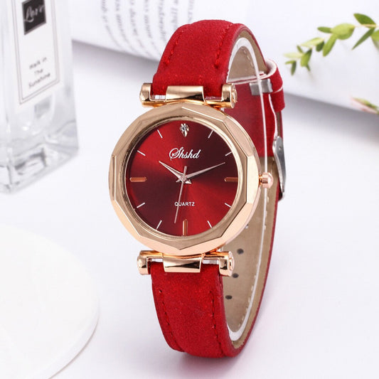 "Stunning Crystal Quartz Women'S Watch - Waterproof, Luxury Leather Strap, Fashionable Analog Wristwatch for Casual Elegance"