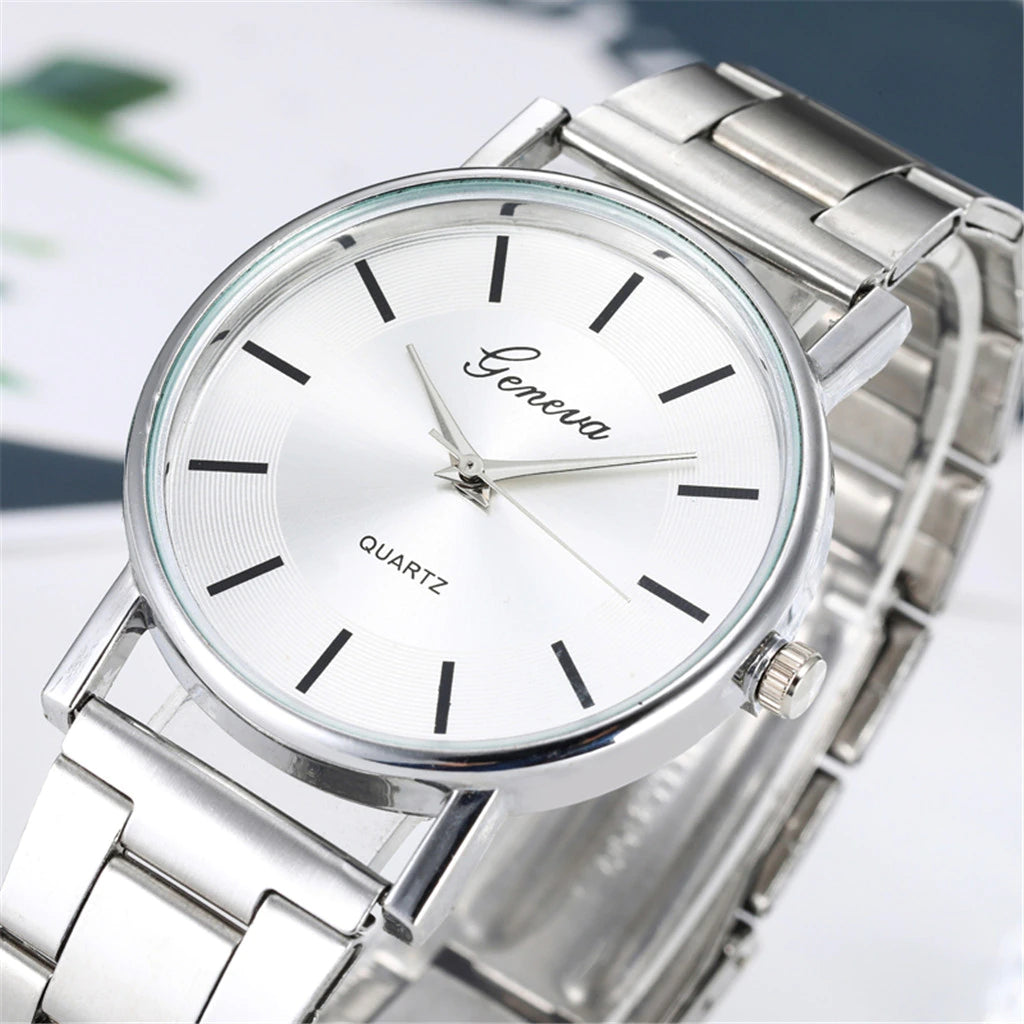 "Stylish and Waterproof Women'S Quartz Watch - Perfect Gift for Ladies"